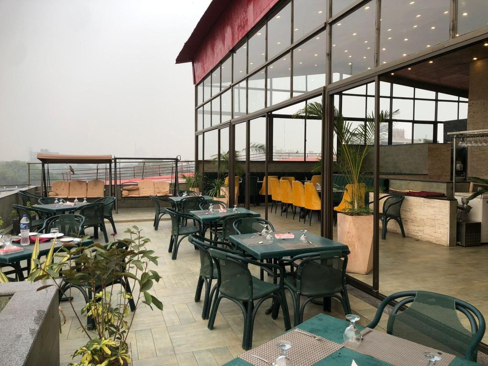 Maisonette Hotel & Apartments Lahaur Zewnętrze zdjęcie