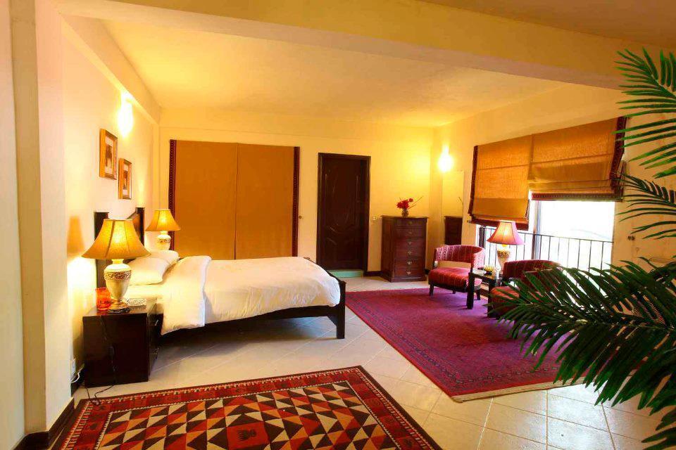 Maisonette Hotel & Apartments Lahaur Zewnętrze zdjęcie