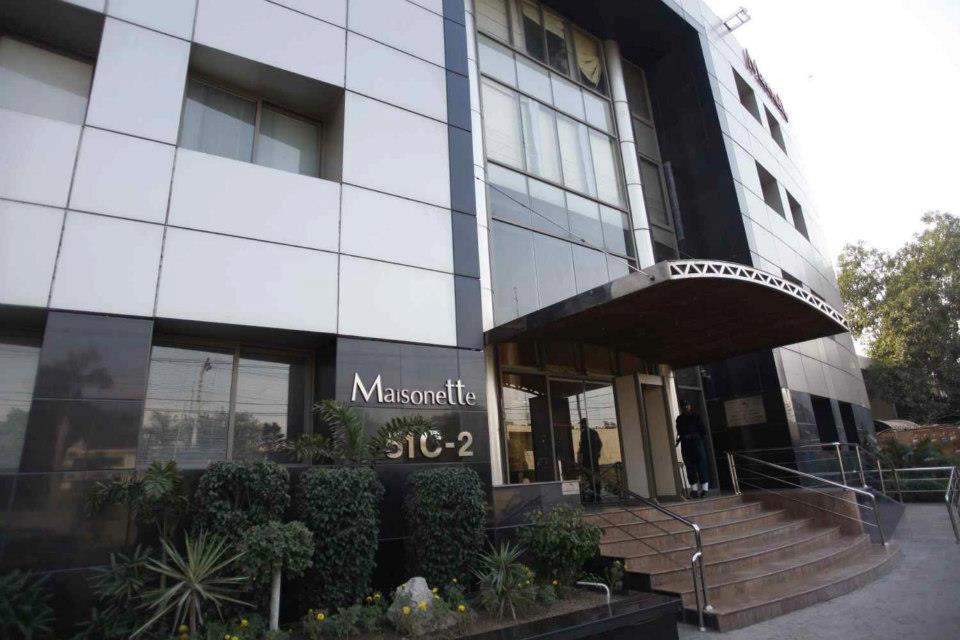 Maisonette Hotel & Apartments Lahaur Zewnętrze zdjęcie