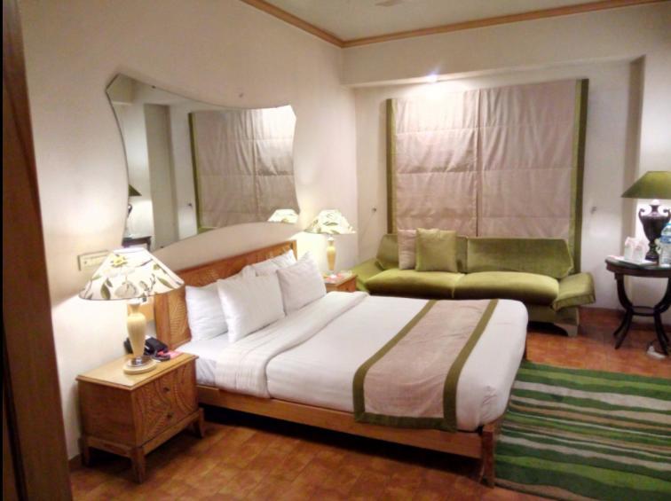 Maisonette Hotel & Apartments Lahaur Zewnętrze zdjęcie